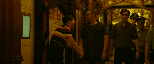 Break.Through.the.Darkness.2021.2160p.WEB DL.DDP5.1.Atmos.H265 MISS.mkv 20240116 191429.667.png