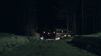 Lilyhammer.S01E03.Guantanamo.Blues.1080p.NF.WEB DL.DD5.1.H.264 SiGMA.mkv.0:22:22.optimized=high.widt.png