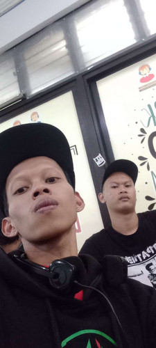 lADPGR5pt4Aw VLNBQDNAkA 576 1280.jpg