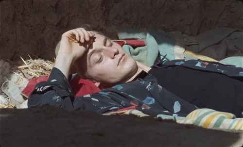 Lazzaro felice 2018 1080p BluRay DD5.1 x264 EA.mkv snapshot 00.49.27.506.png