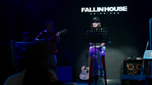 漂洋过海再爱你.You'll.Never.Walk.Alone.S01E01.2023.2160p.HQ.WEB DL.AAC.H265.60fps HDSWEB.thumb 04.png