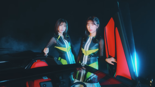 【MV full】「クラクションで I love you !」 HKT48［公式］.mp4 snapshot 01.54.656.png