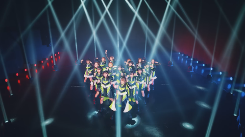 【MV full】「クラクションで I love you !」 HKT48［公式］.mp4 snapshot 04.28.142.png