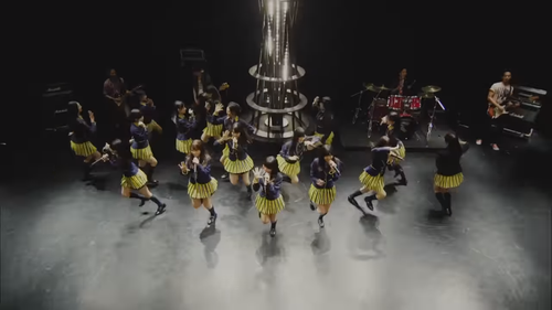 【MV full】メロンジュース HKT48[公式].mkv snapshot 01.24.335.png