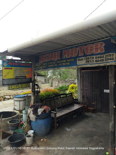 photo 6147868041090808446 y.jpg