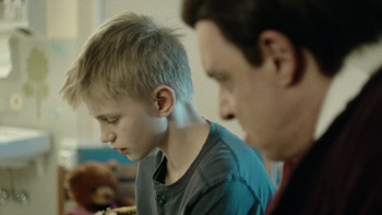 Lilyhammer.S03E01.Tiger.Boy.1080p.NF.WEB DL.DD5.1.H.264 SiGMA.mkv.0:21:50.optimized=high.width=350.png