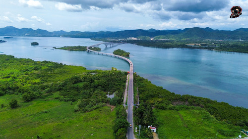 san juanico bridge.jpg