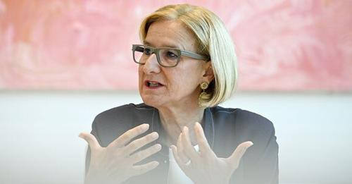 603256726848659912?url=https%3A%2F%2Fimgcdn.oe24.at%2FAPAINTERVIEW LANDESHAUPTFRAU MIKL LEITNER %252.jpg