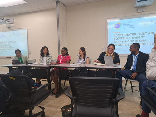 GO sgHKXUAAyat1?format=jpg.jpg