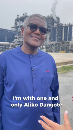 I1jX1igBOagsGLUB.jpg
