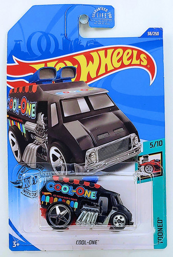 Машинка Hot Wheels Cool One 2020 Tooned (#038) GHF90.jpg