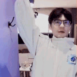 img 1713530853994b8d33a37gy1hjtxxhuhwqg207j0e8kjn.gif