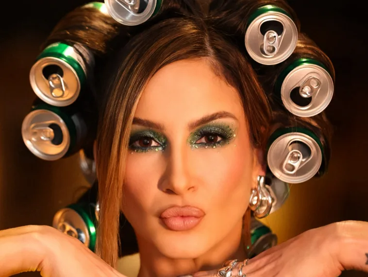 CLAUDIA LEITTE ROSEWOOD THUMB 758x570 (1)