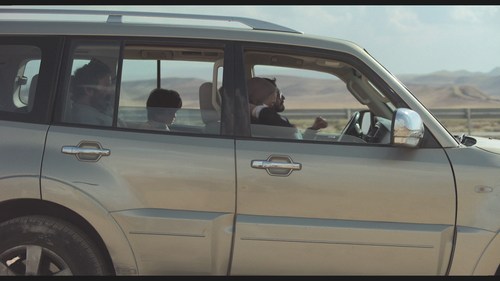 Hit.the.Road.2021.USA.1080p.BluRay.Remux.AVC.DTS HD.MA.5.1 ADE.mkv 20240128 212739.256.png