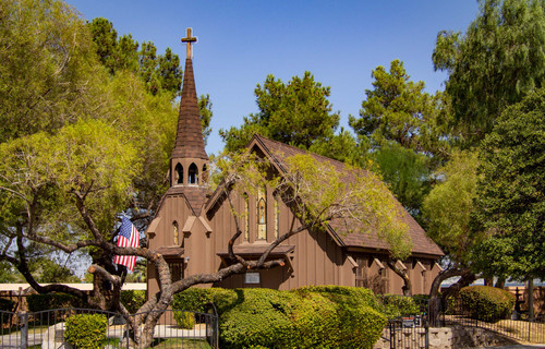 Las Vegas Wedding Chapel.jpg