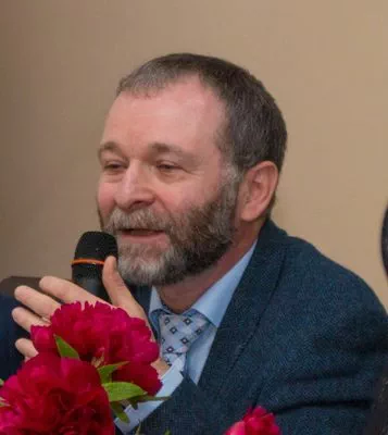 insmomale nI1EPku8ZSY.webp