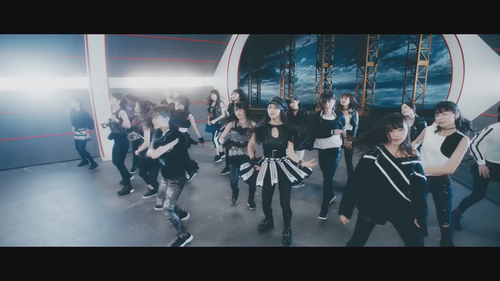 【MV】僕以外の誰か(Short ver.) NMB48[公式].mp4 snapshot 01.55.490.png
