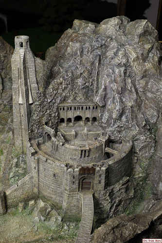 002 Repaint Helms Deep
