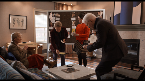 Only.Murders.in.the.Building.S03E10.Opening.Night.1080p.HULU.WEB DL.DDP5.1.H.264 GeTrEKT.mkv snapsho.png