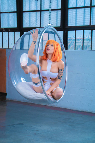 Liz Katz leeloo dallas cosplay 8 scaled.jpg