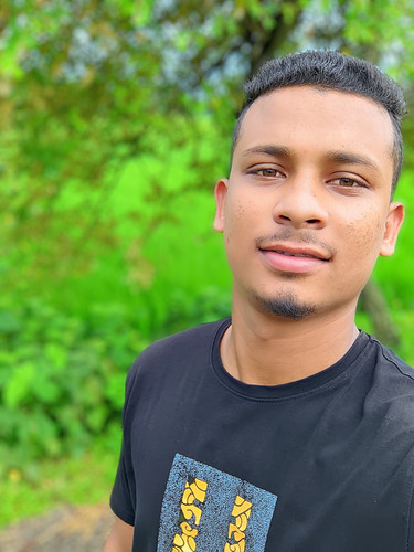 LMC 20230922 101104 Premium Dslr RTTG.PORTRAIT.jpg