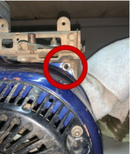 parafuso menor da rosca espanada do motor.png