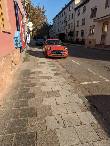 PXL 20231001 073828106.MP~2.jpg