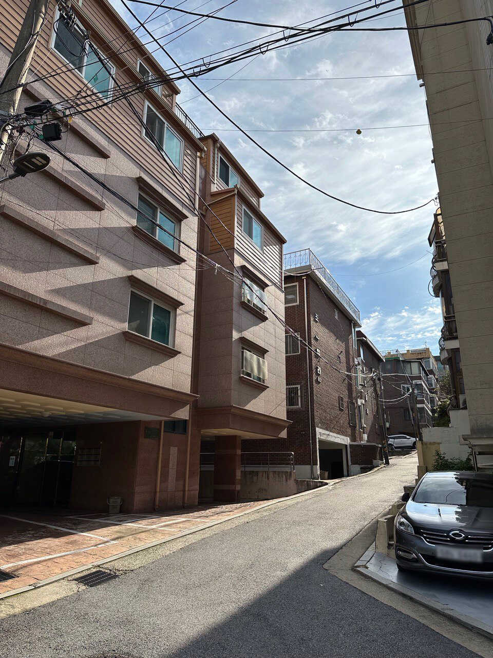 South Korea's Diverse Housing Options & Understanding Monthly Rent and Lump Sum Deposit