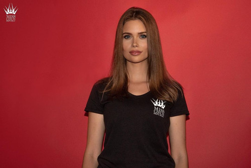 nicoleebnerova.jpg