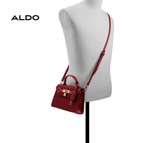 caisyn red 600 002 029 alt3 sq wt 600x600.jpg