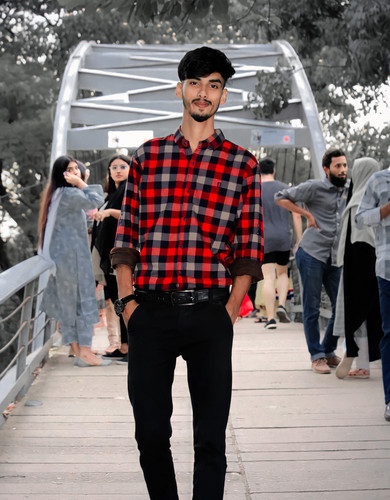 1689433017578~2 polarr.jpg