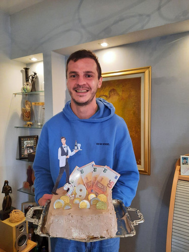 IMG 5df131de11935c5d74aed73e2436a7ce V.jpg