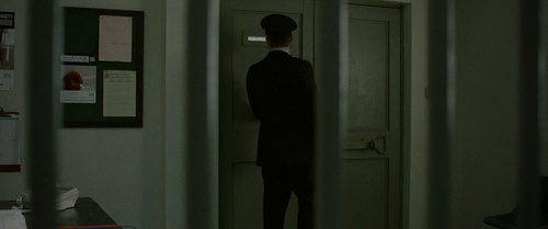 Hunger.2008.1080p.BluRay.DTS.x264.D Z0N3.mkv snapshot 01.25.12.774.2