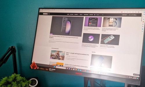AOC AGON AG325QZN 4 780x470.1