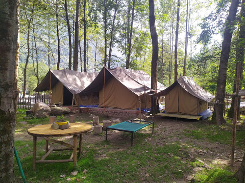 best view hotels in manali.jpg