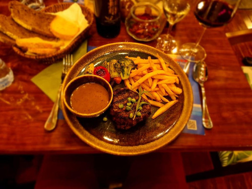 108 538115389 (1).jpg