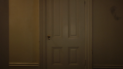 8213.Gacy.House.2010.1080p.BluRay.x265.Opus.5.1 LSt 00.24.23.png