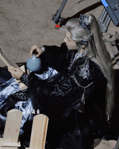 F0C498C5 9E2D 41C9 93CF E6FD8EB79E7F.gif