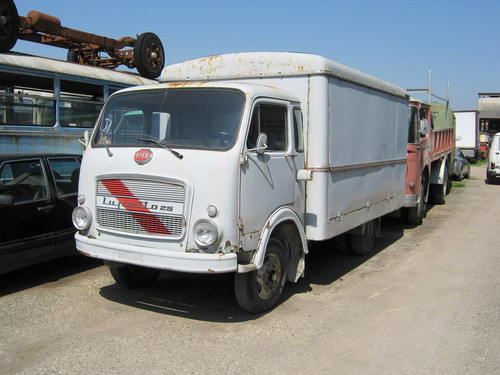 8697442128 ea29677b59 b.jpg