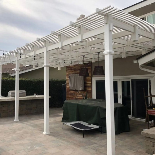 Fantastic Vinyl Fencing.jpg
