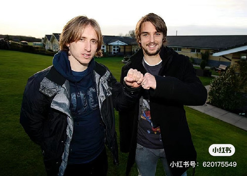 9BD19391 2673 4903 8E43 962A3424CF82.jpg