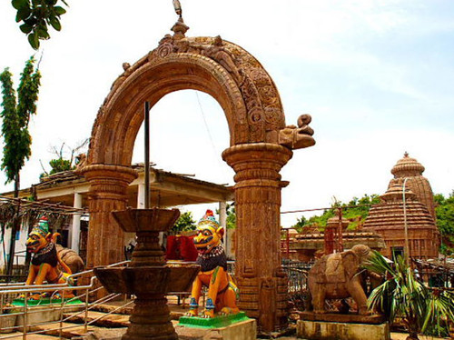 Why Should You Consider Renting and Selling Commercial Properties in Berhampur?.jpg