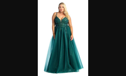 Elegant Plus Size Prom & Bridesmaid Dresses | FormalDressShops.jpg
