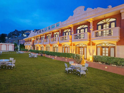 Explore the Ramada By Wyndham in Mussoorie which offers a unique blend of comfort and natural splendor. Comfort Your Journey offers you the Best Resorts in Mussoorie. The  Resort offers premium hospitality and first-class services to its guests. For more information, kindly call us at 8130781111 or 8826291111. Website:  https://www.kanatalresorts.in/ramada-by-wyndham-mussoorie