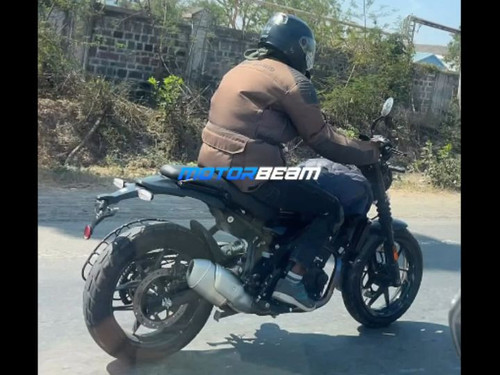 Royal Enfield Himalayan 450 Spied 1.jpg