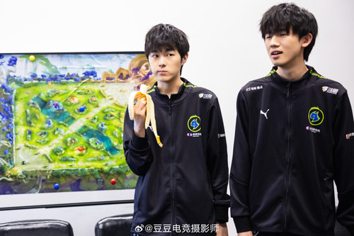 img 171253620165249dc484c8639763448b57335f63d974948b30d60310a5e92101f104711d8fc70.jpg