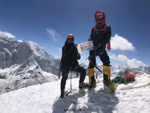 Everest-lobuche-island-peak-climb-2021-h-1024x768.jpg