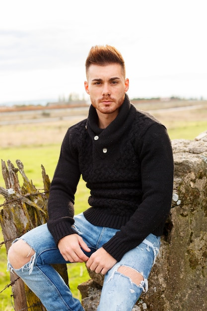 attractive guy 58409 4664.jpg