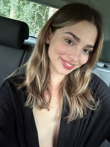 10fbf66d9d21.jpg