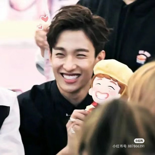 Camera XHS 17173320895270302bb01klzr0vz4n6m0113sou756gh2n3.jpg